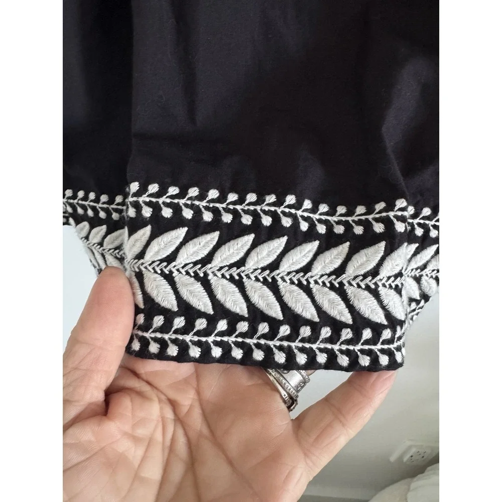 J.Crew Skirt Women's Small Black‎ Embroidered Hem A-Line Skirt Elastic Waist